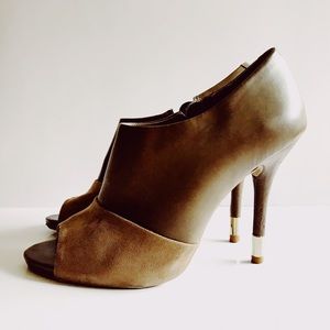 BCBGeneration Leather/Suede Heels